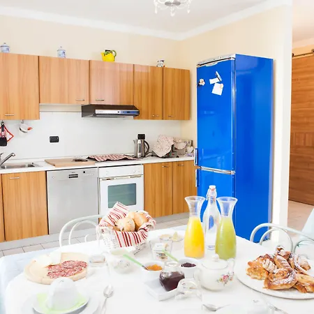 Botton D'oro Pelabrocco Oda ve Kahvaltı 4*
