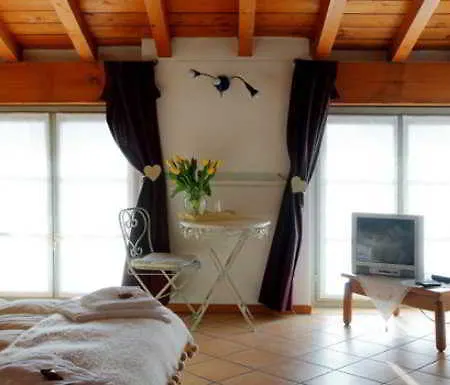 Botton D'oro Pelabrocco Oda ve Kahvaltı